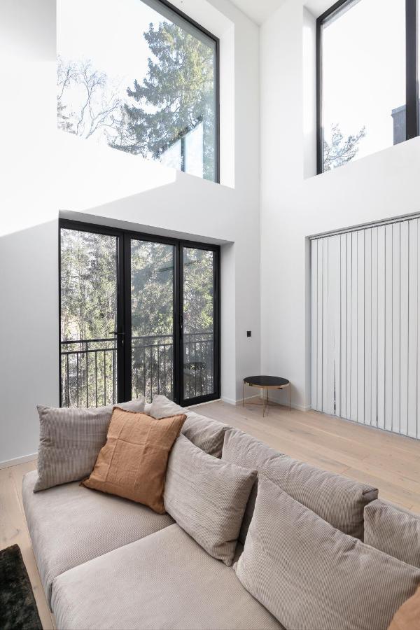 Stylish And Spacious Family Home สต็อกโฮล์ม ภายนอก รูปภาพ